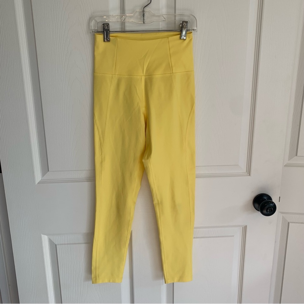 Girlfriend Collective High Waist 7/8 leggings. New Without Tags